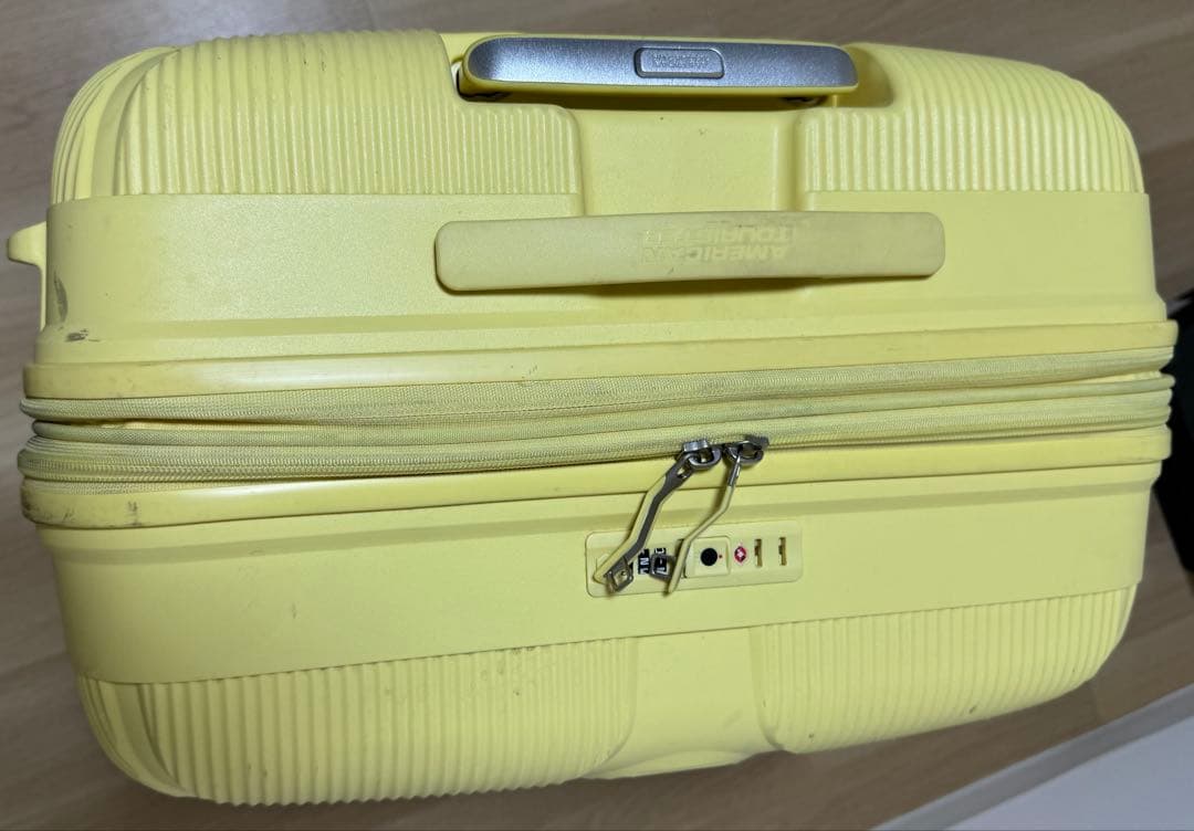 American Tourister スーツケース