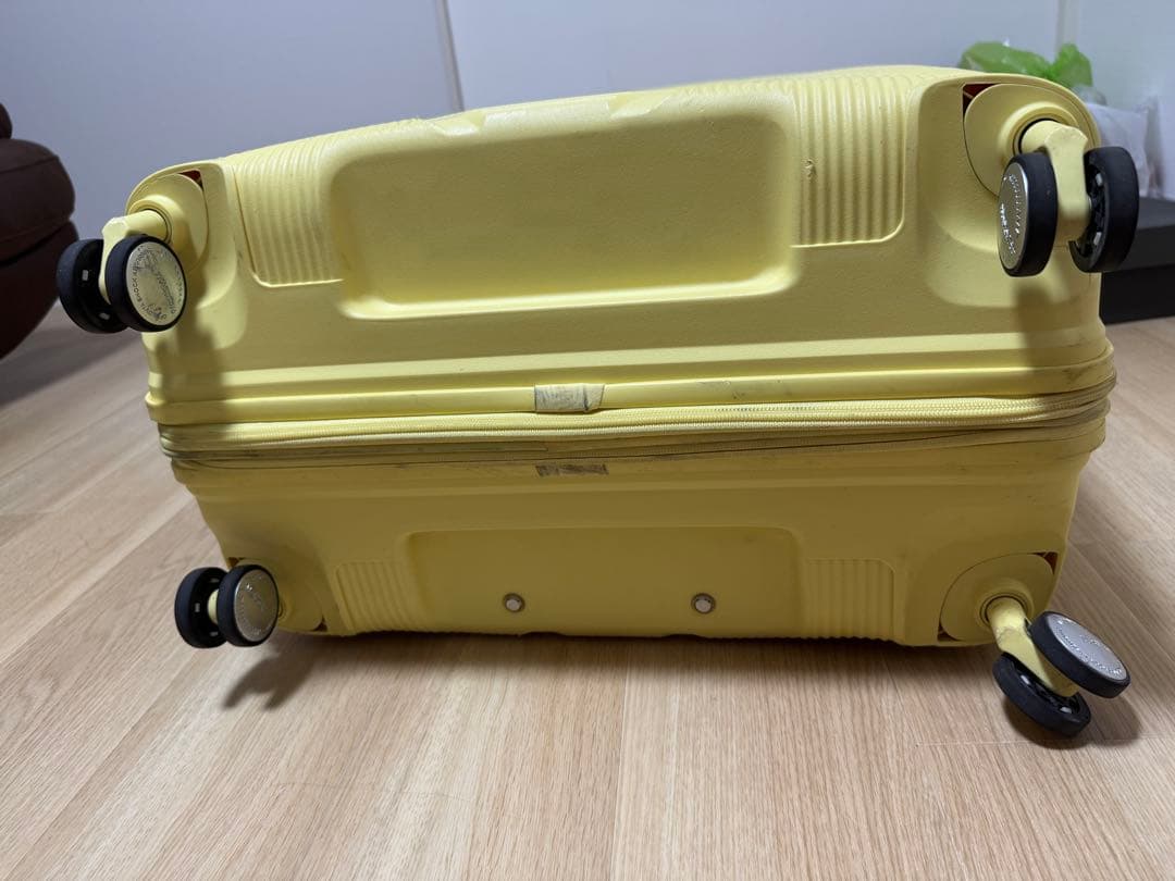 American Tourister スーツケース