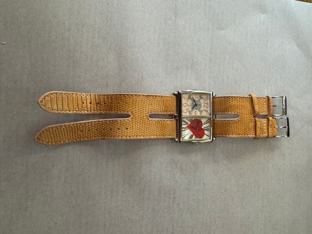 【価格交渉あり】ヴィヴィアンウエストウッド ダブルフェイス2タイムゾーン 時計