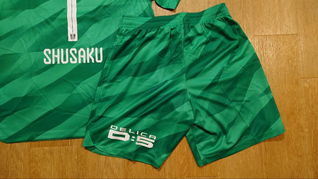 浦和レッズ　2024ゴールキーパーユニフォーム　上下　西川周作