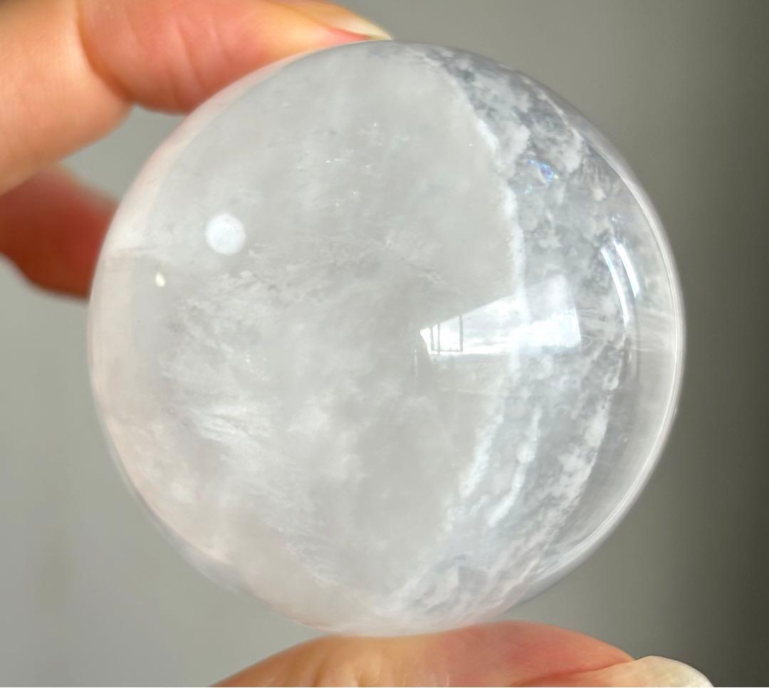 ラスト再入荷　凄くレア　高品質　セリサイトinフローライト スフィア　uv蛍光