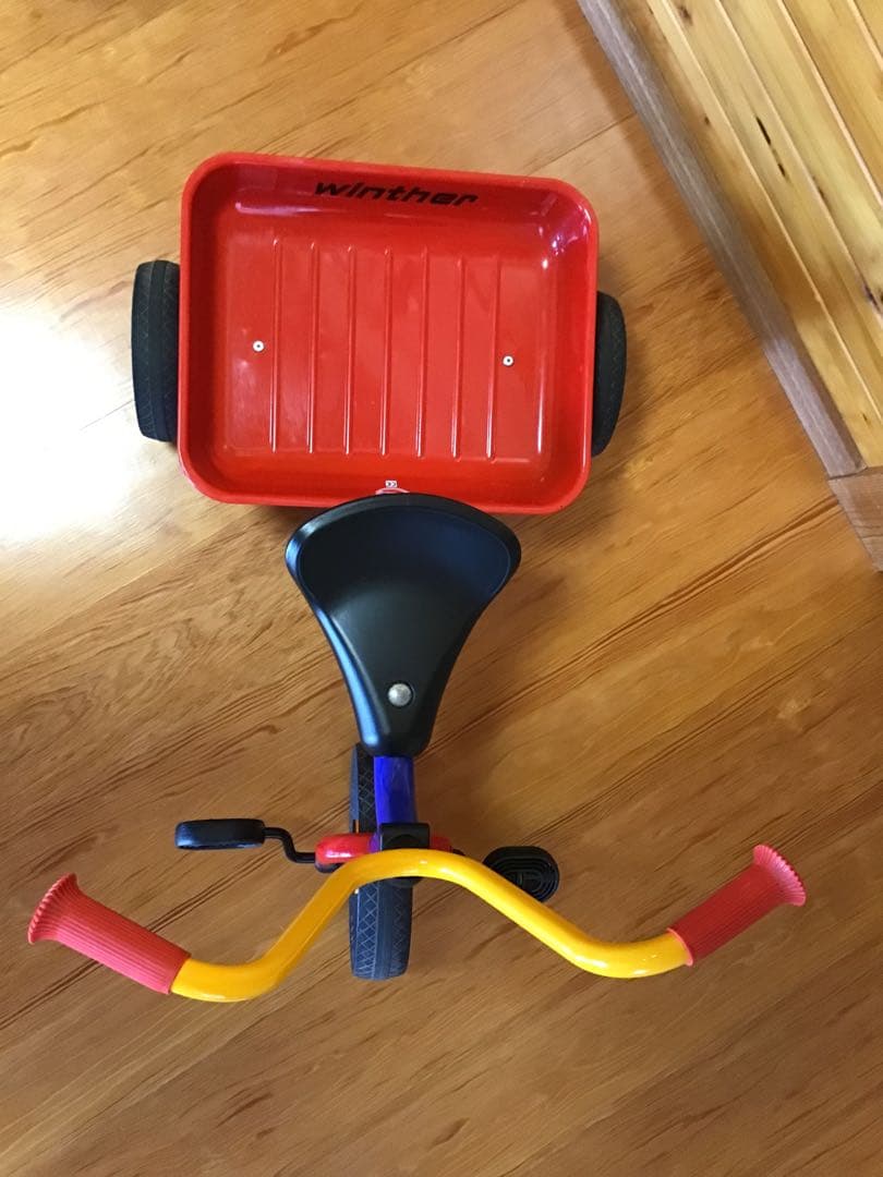 ボーネルンド ウィンザー ペリカンデザイン 三輪車 Vハンドル カラー