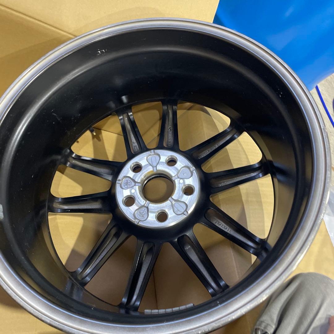 18インチ　ヤリスクロス　GR