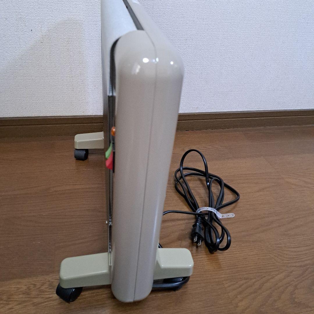 暖房器具　遠赤外線パネルヒーター