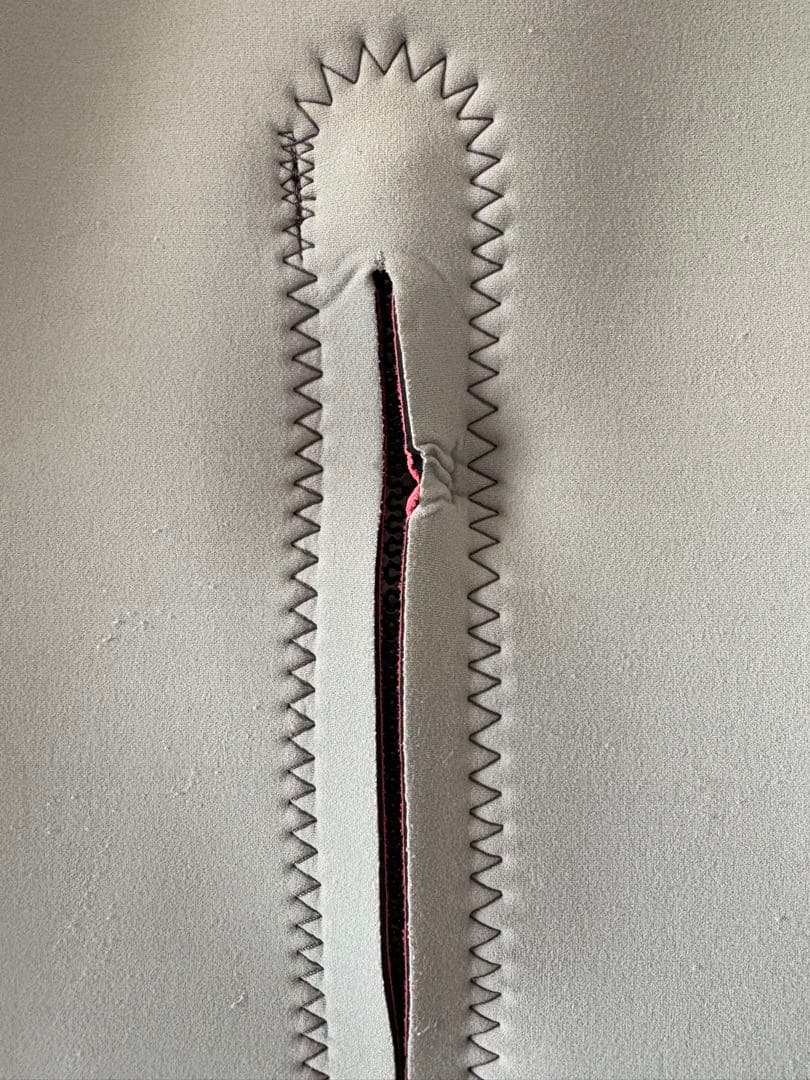 YUK33 MAXIM（マキシム）ウエットスーツ　長袖タッパー