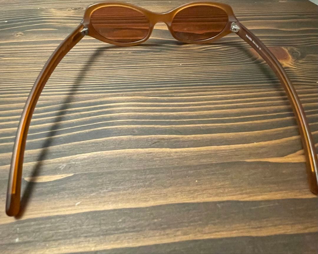 小物 SS2000 Prada Infinity sunglasses