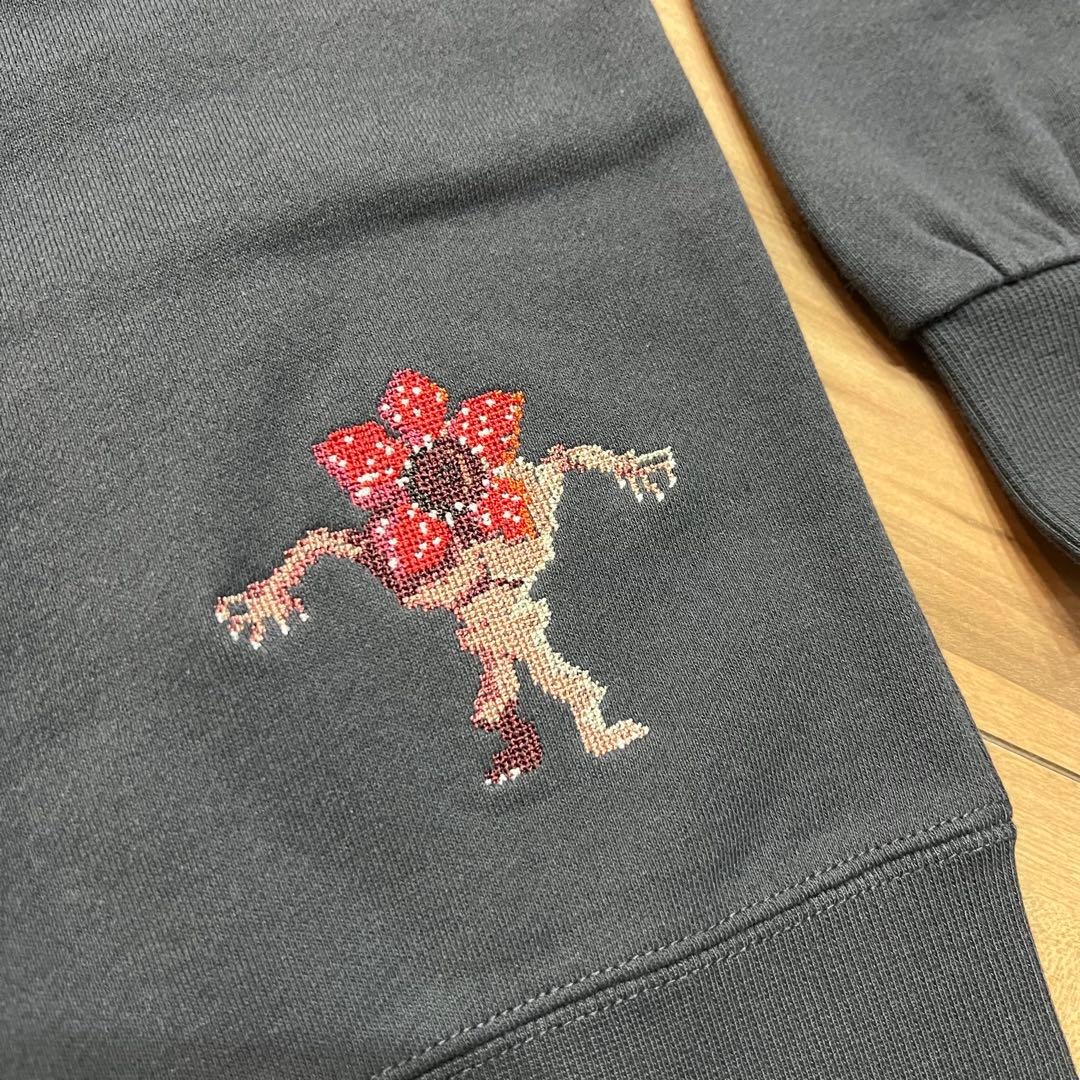 【STRANGER THINGS】ニコアンド スウェット チャコール Mサイズ