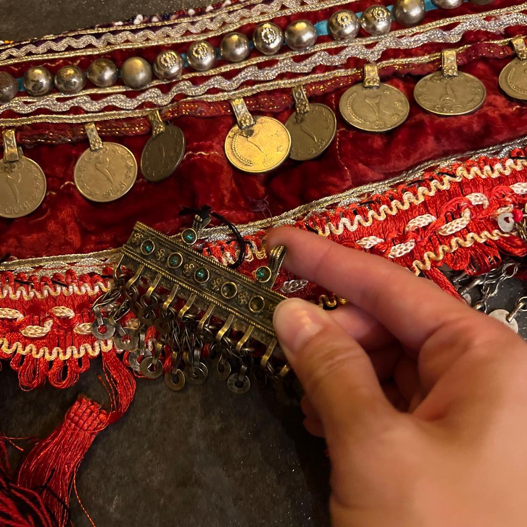 ベリーダンス　衣装　トライバル　フュージョン　赤　黒