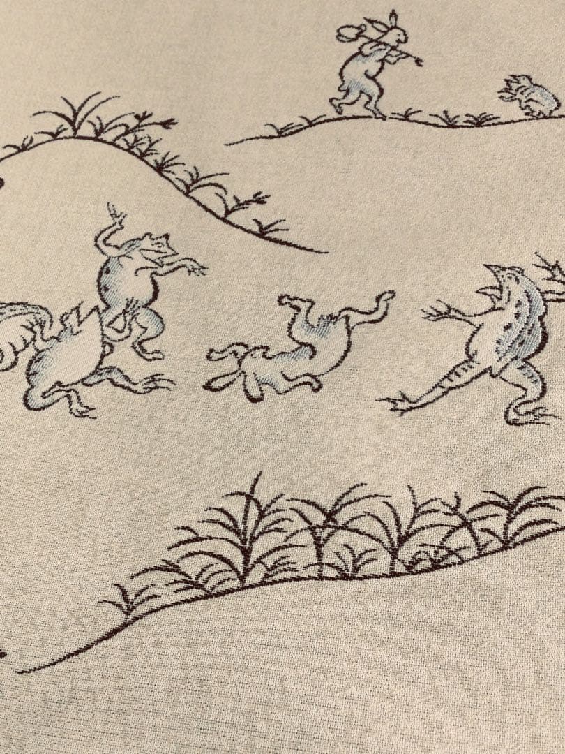 素敵な装い！西陣名古屋帯 綿芯手縫い仕立、ガード加工付 「鳥獣人物戯画」クリーム