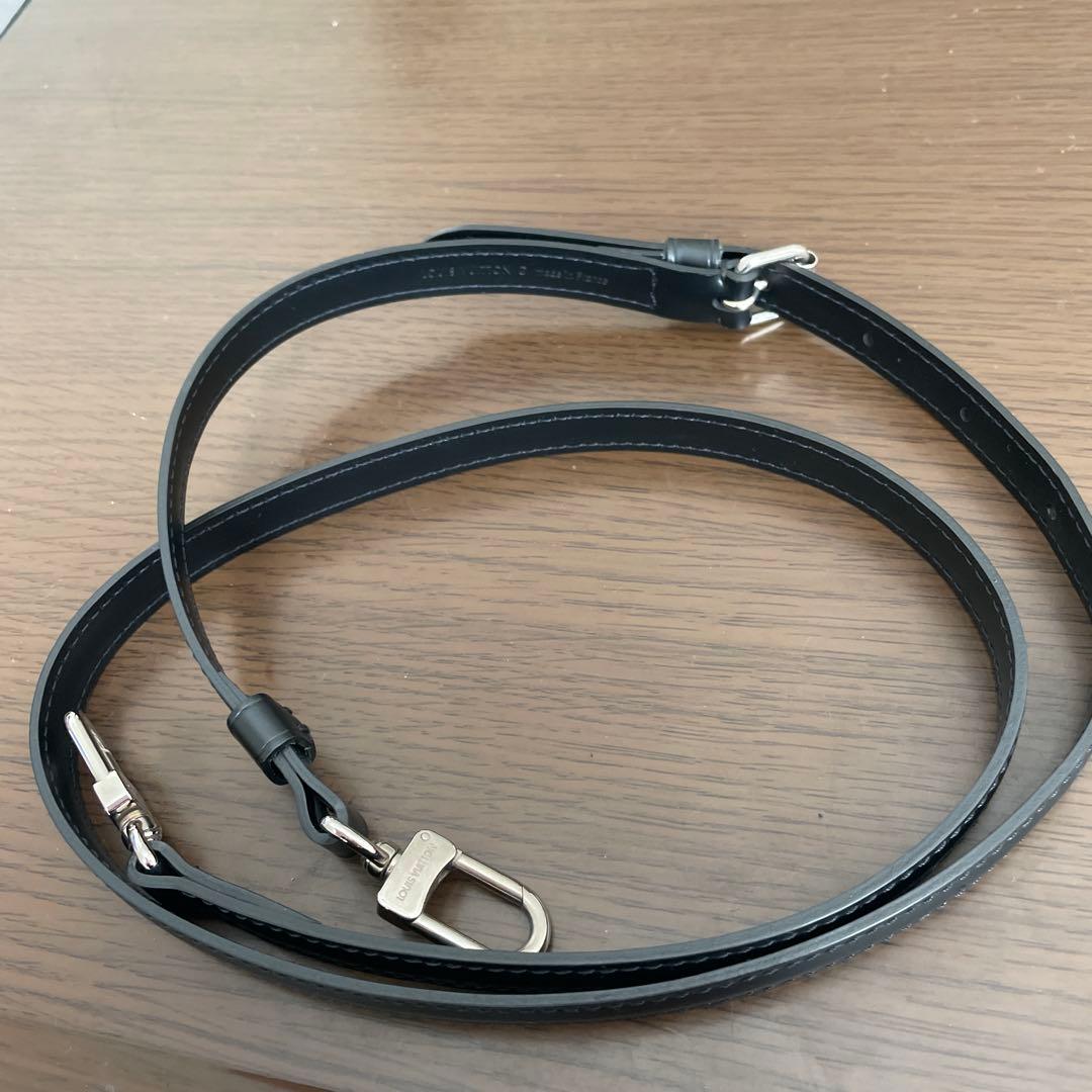 Louis Vuitton レザーショルダーストラップ ブラック