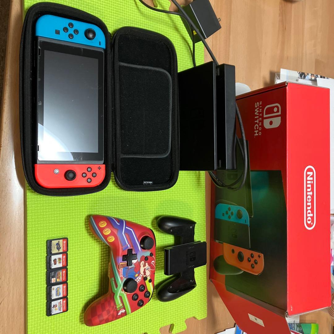 Nintendo Switch Lite 青/赤 本体 + ゲームカード5枚