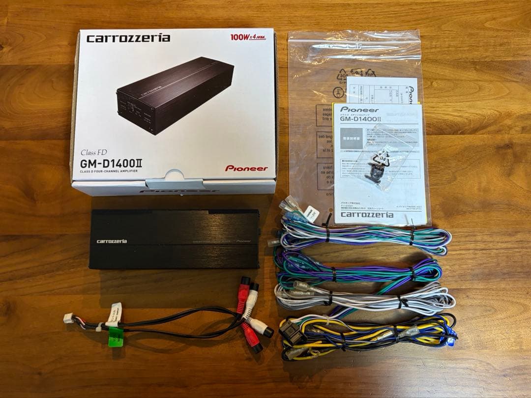 Pioneer carrozzeria GM-D1400II アンプ