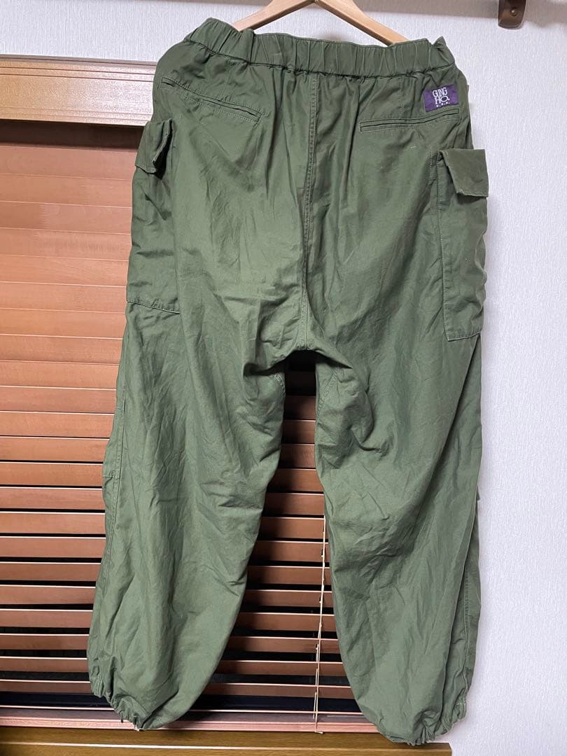 nanamica店舗限定GUNGHOカーゴパンツ
