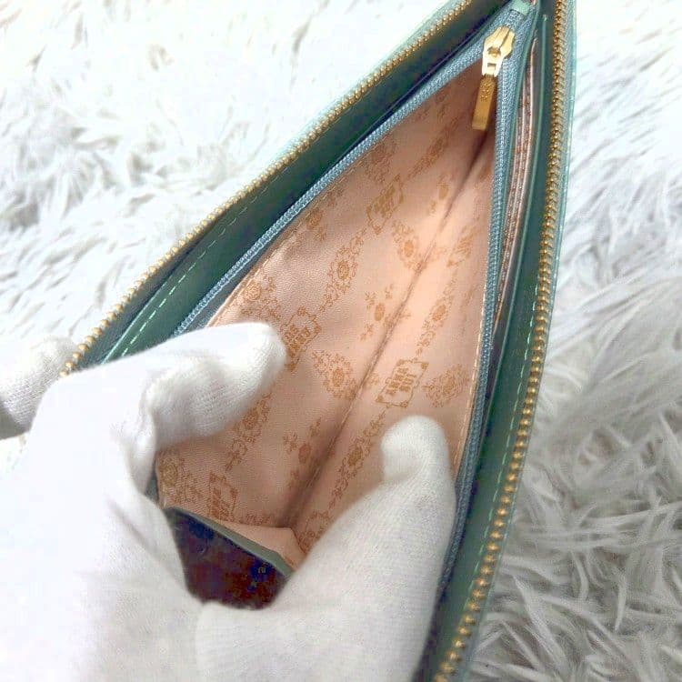 新品未使用❀ANNA SUI アナスイ ローズハート L字ファスナ－ 長財布