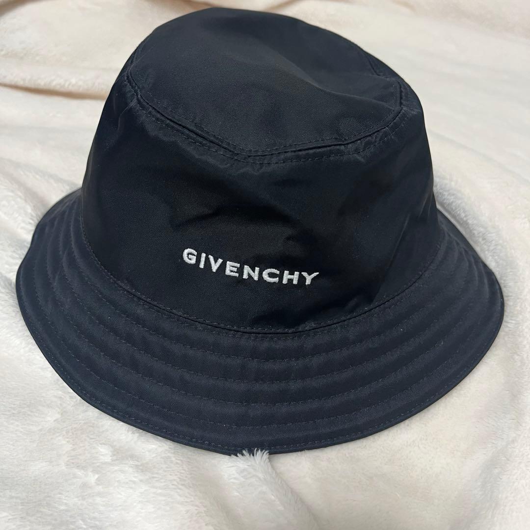 GIVENCHY ブラック バケットハット