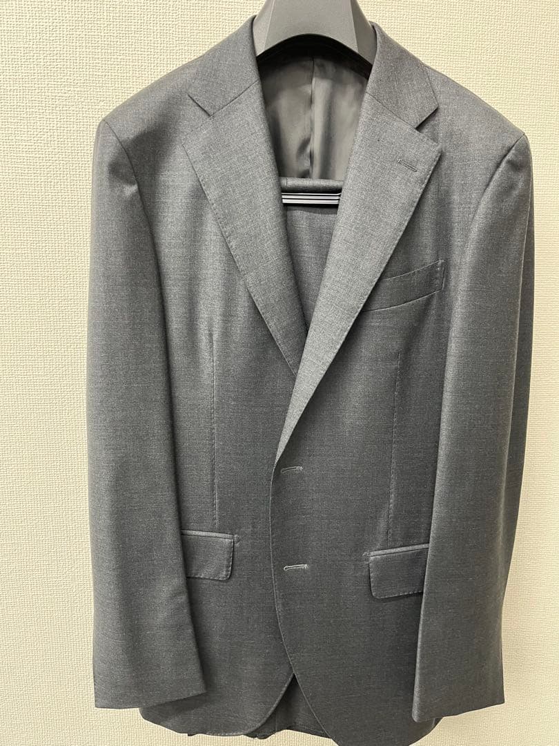 新品　オリジナルテーラードスーツ　つんつん