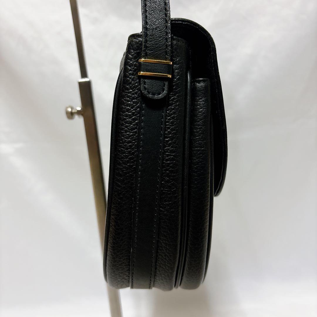 【美品】バーバリー ブラック レザー フラップ ショルダーバッグ ノバチェック