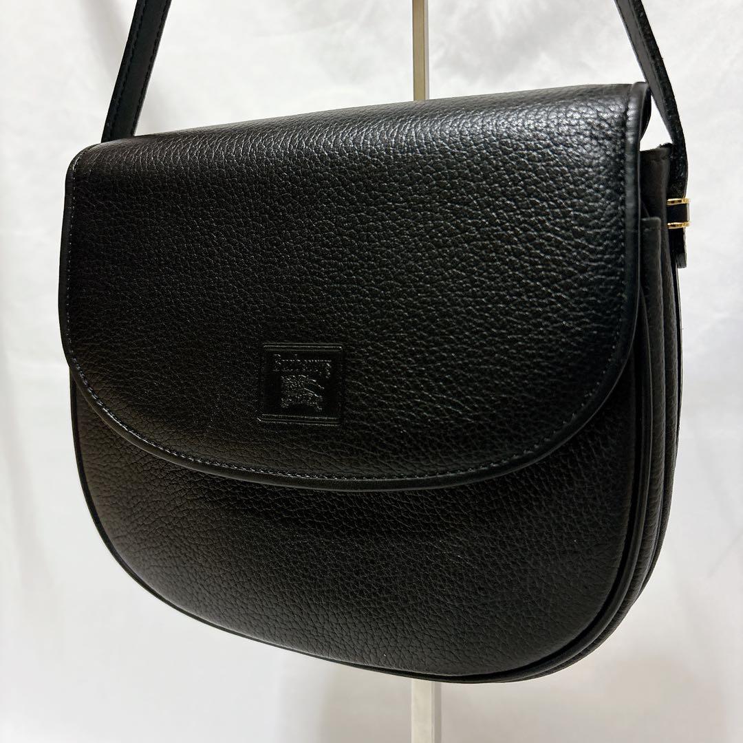 【美品】バーバリー ブラック レザー フラップ ショルダーバッグ ノバチェック