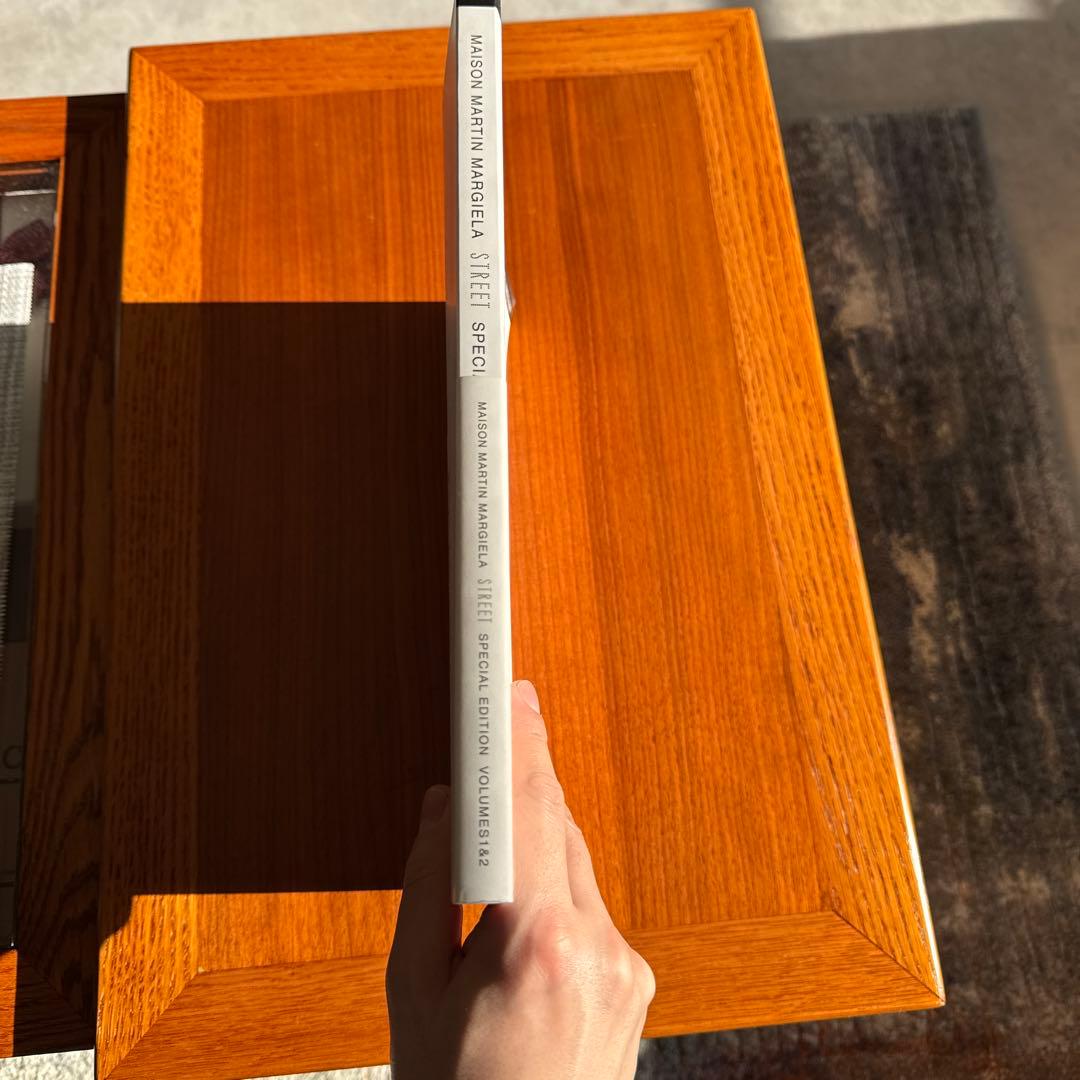 アート・デザイン・音楽 MARTIN MARGIELA STREET SPECIAL 1&2