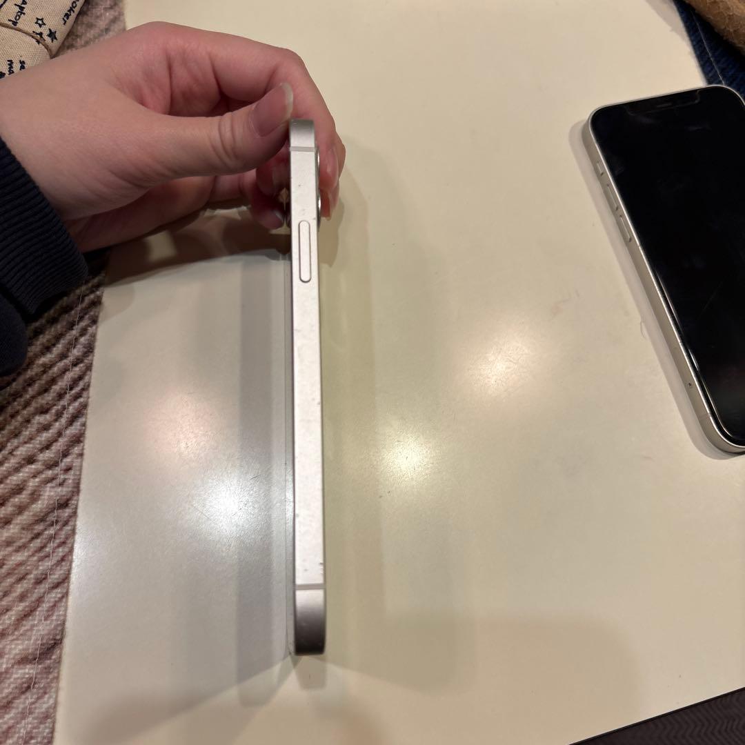 値下げしました！　Apple iPhone 12 ホワイト 本体　64gb