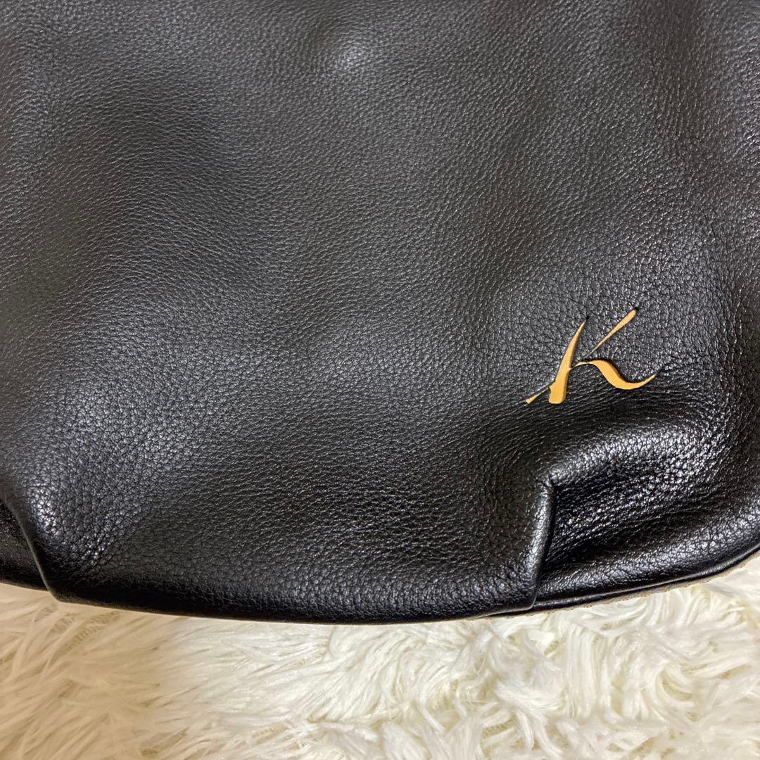 yukasanです。キタムラ ワンショルダーバッグ シボ革 レザー 黒