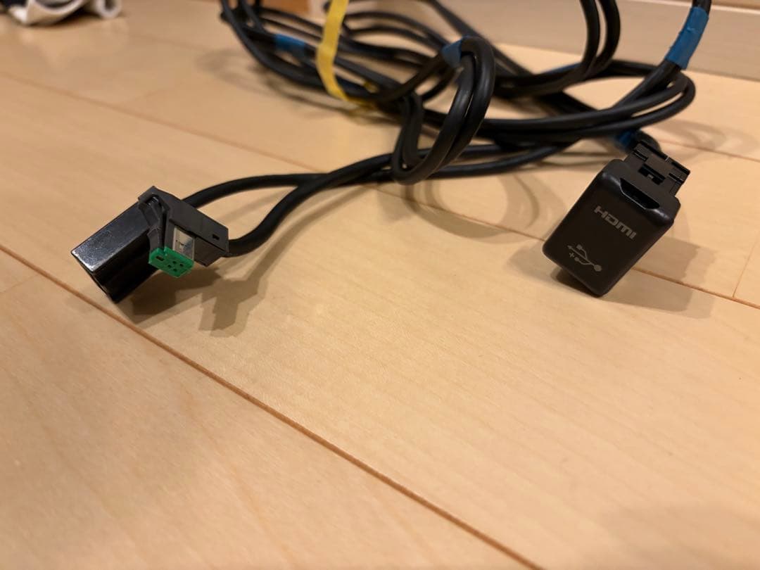 トヨタ純正HDMI接続ケーブル nszn 086B0-00010