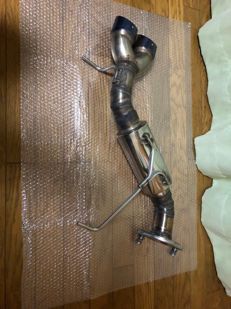 bmw 320iマフラー