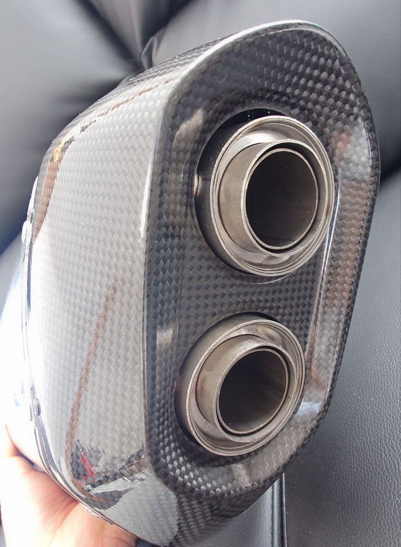 アクラポビッチ スリップオンチタンマフラー V-strom1050用