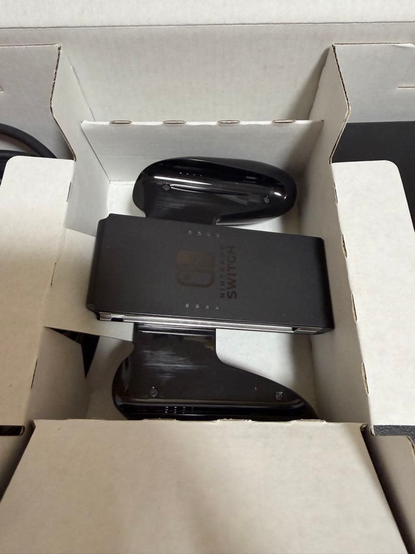 ooooo 様Nintendo Switch 本体 通常モデル 付属品一式