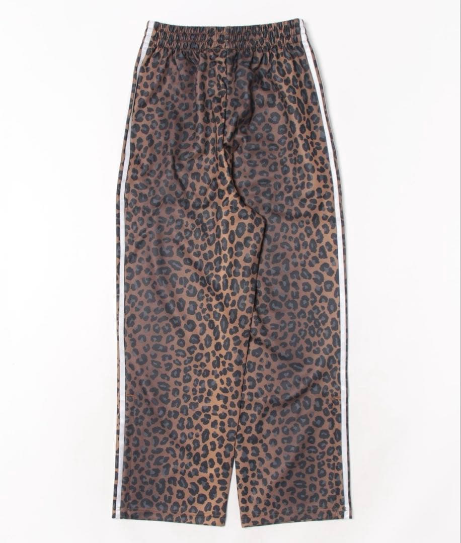 完売品　adidasレオパード トラックパンツ ABCマート限定