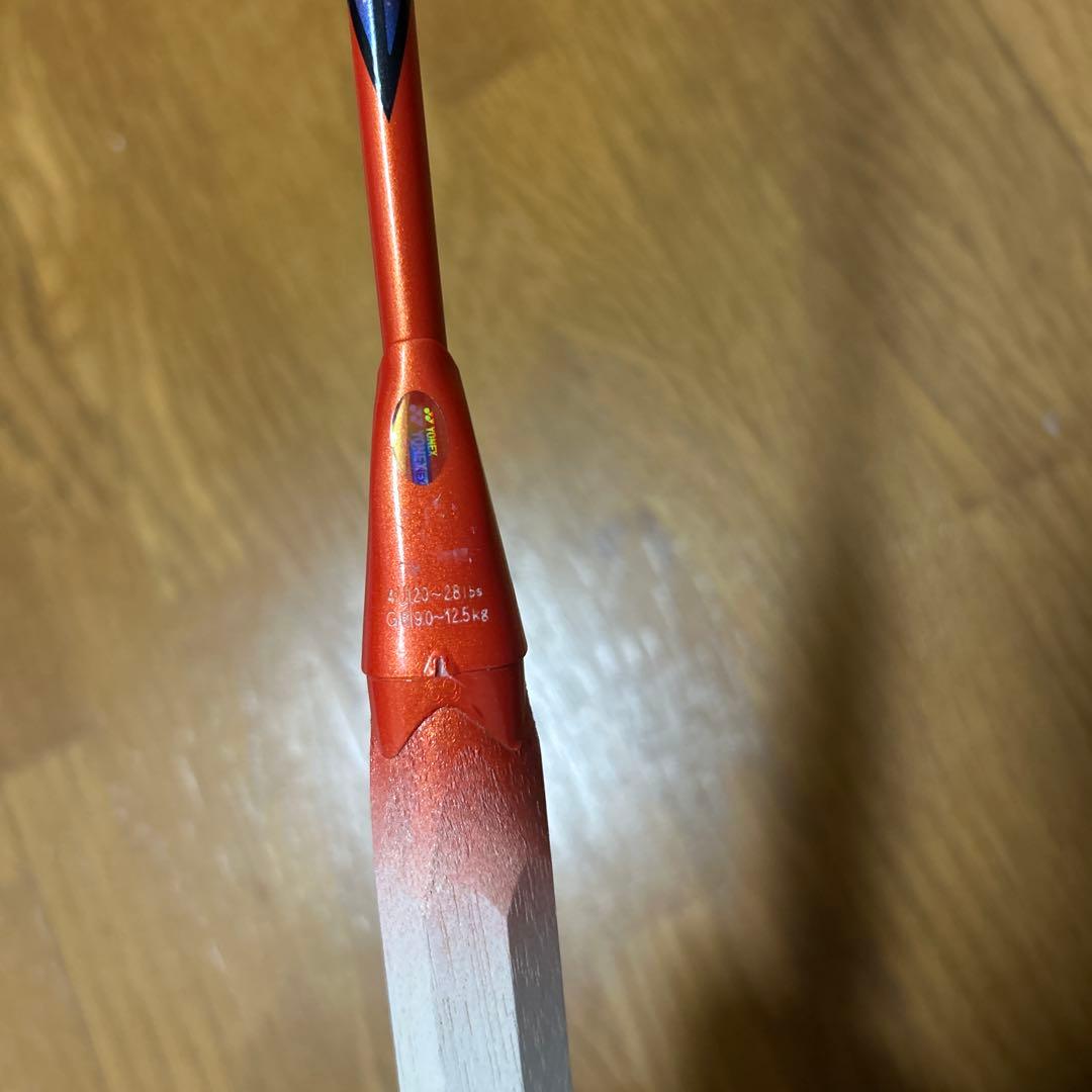 ASTROX 77 PRO バドミントンラケット 4UG6