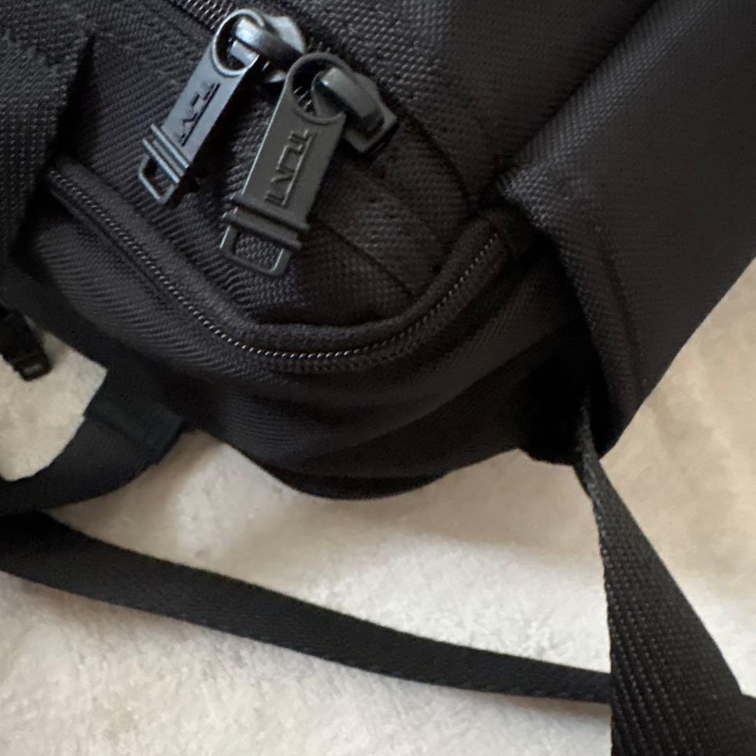 未使用級✨トゥミ ボストンバッグ ブラック 黒　2WAY チャーム