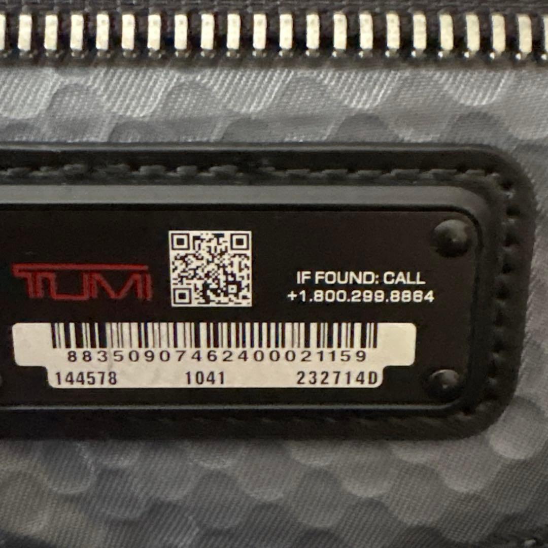 未使用級✨トゥミ ボストンバッグ ブラック 黒　2WAY チャーム