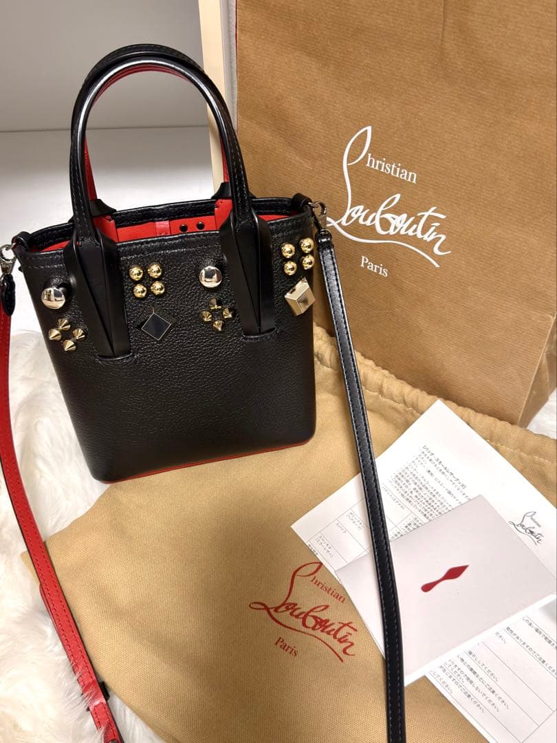 ル*ナ様 Christian Louboutin ショルダーバッグ CABATA