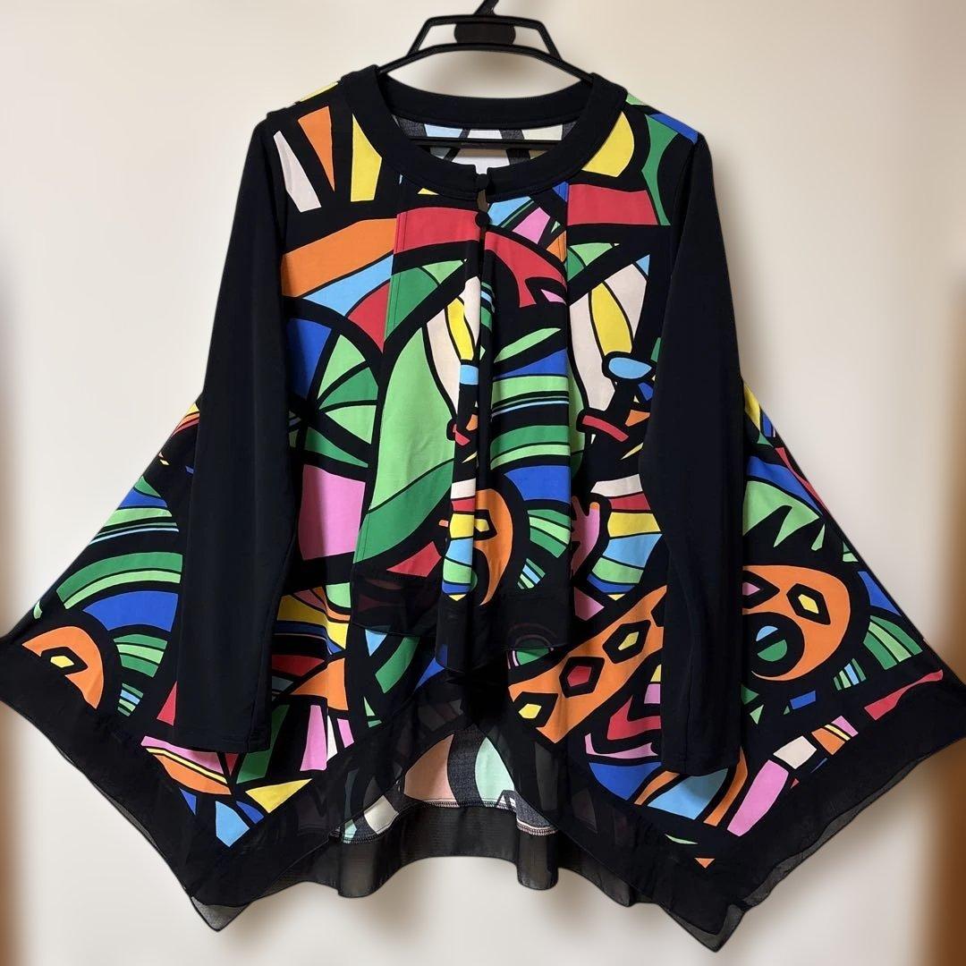 【新品未使用】✨トクコプルミエヴォル✨黒地に前開き陽気なカラフル柄のチュニック❣️