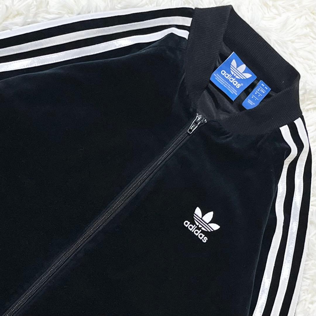 アディダス ベロアスーパースタートラックトップ M 黒系 トレフォイルロゴ刺繍