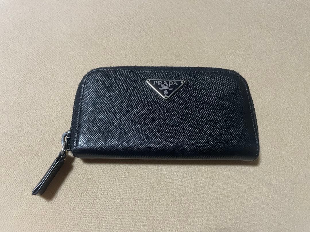 PRADA プラダ　キーケース　ラウンドファスナー　ブラック　黒