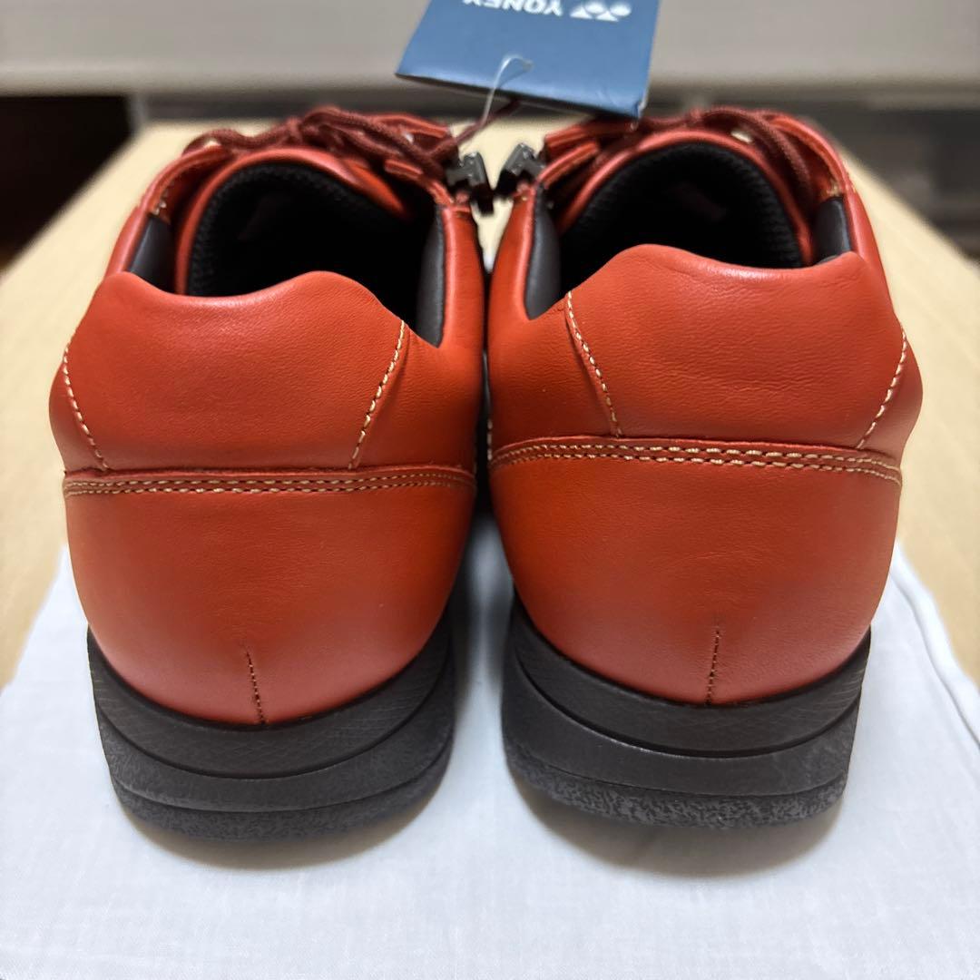 新品・未使用 YONEX ウォーキングシューズ オレン ジ レディース24cm