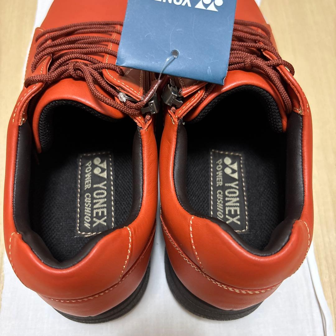 新品・未使用 YONEX ウォーキングシューズ オレン ジ レディース24cm
