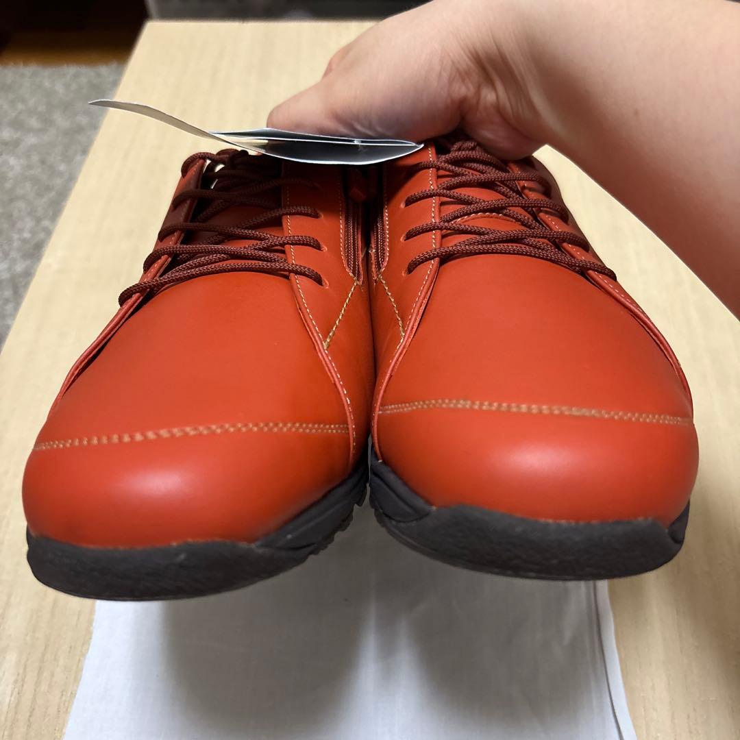 新品・未使用 YONEX ウォーキングシューズ オレン ジ レディース24cm