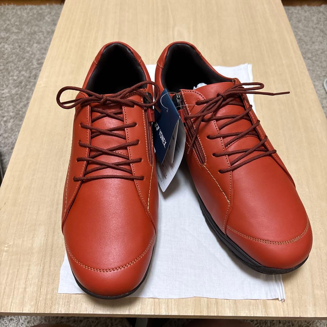 新品・未使用 YONEX ウォーキングシューズ オレン ジ レディース24cm