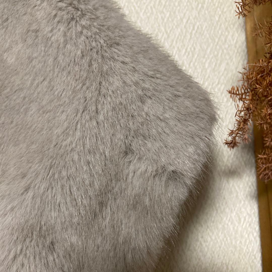 vivapresto フード付きグレー毛皮コート　人気グレー　セブンフェアリー