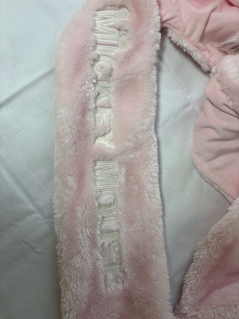 【美品】ディズニー ミッキーマウス フード手袋付きマフラー2つSEAで購入