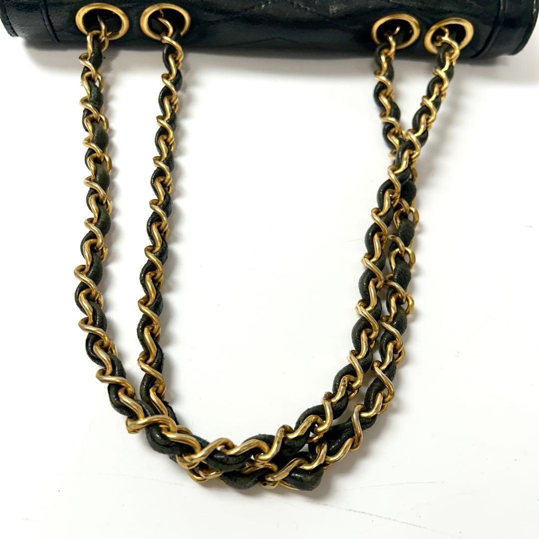 シャネル　Vステッチ　ラムスキン　ターンロック　チェーン　ショルダーバッグ