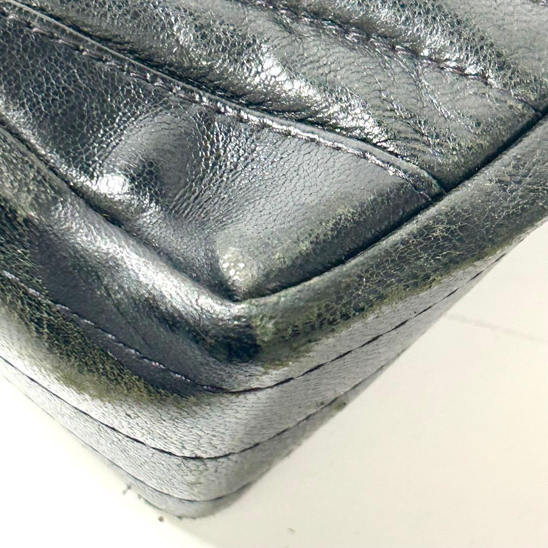 シャネル　Vステッチ　ラムスキン　ターンロック　チェーン　ショルダーバッグ