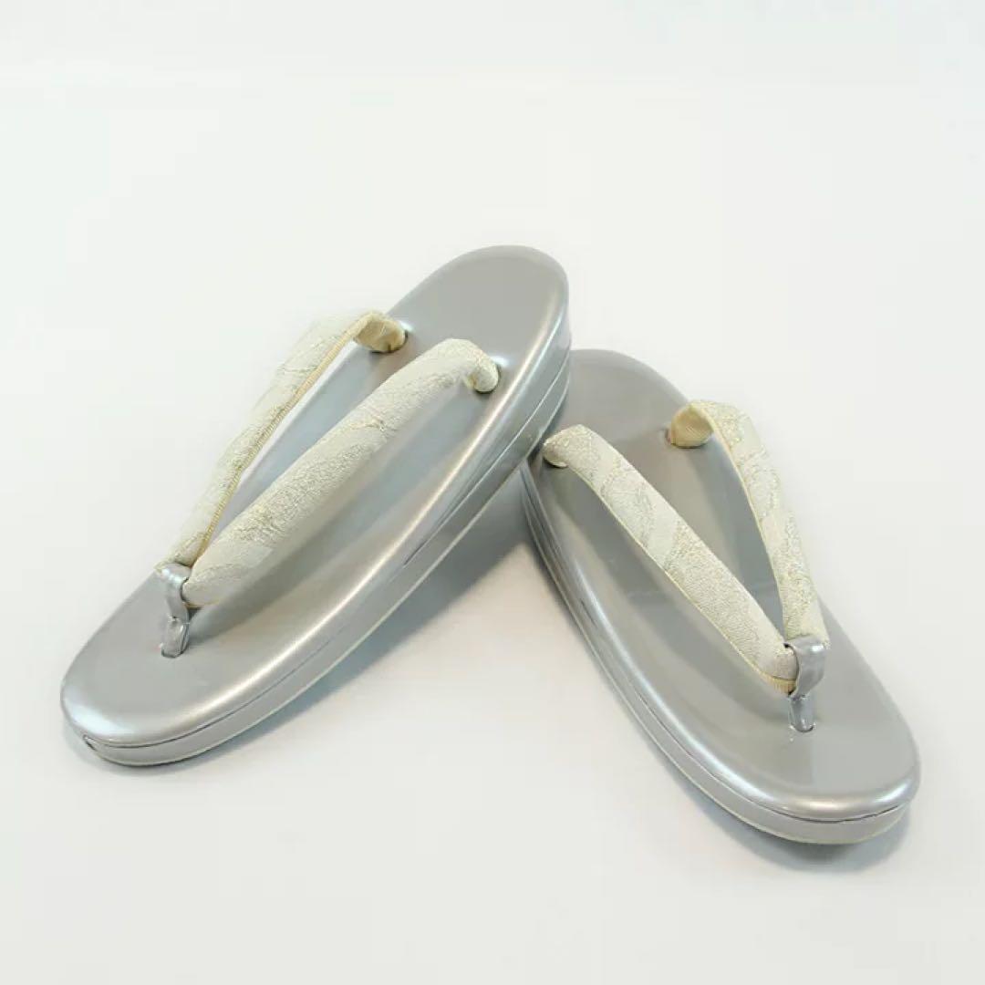 ☆新品未使用☆礼装用佐賀錦シルバー系波紋草履バッグセット　フリーサイズ