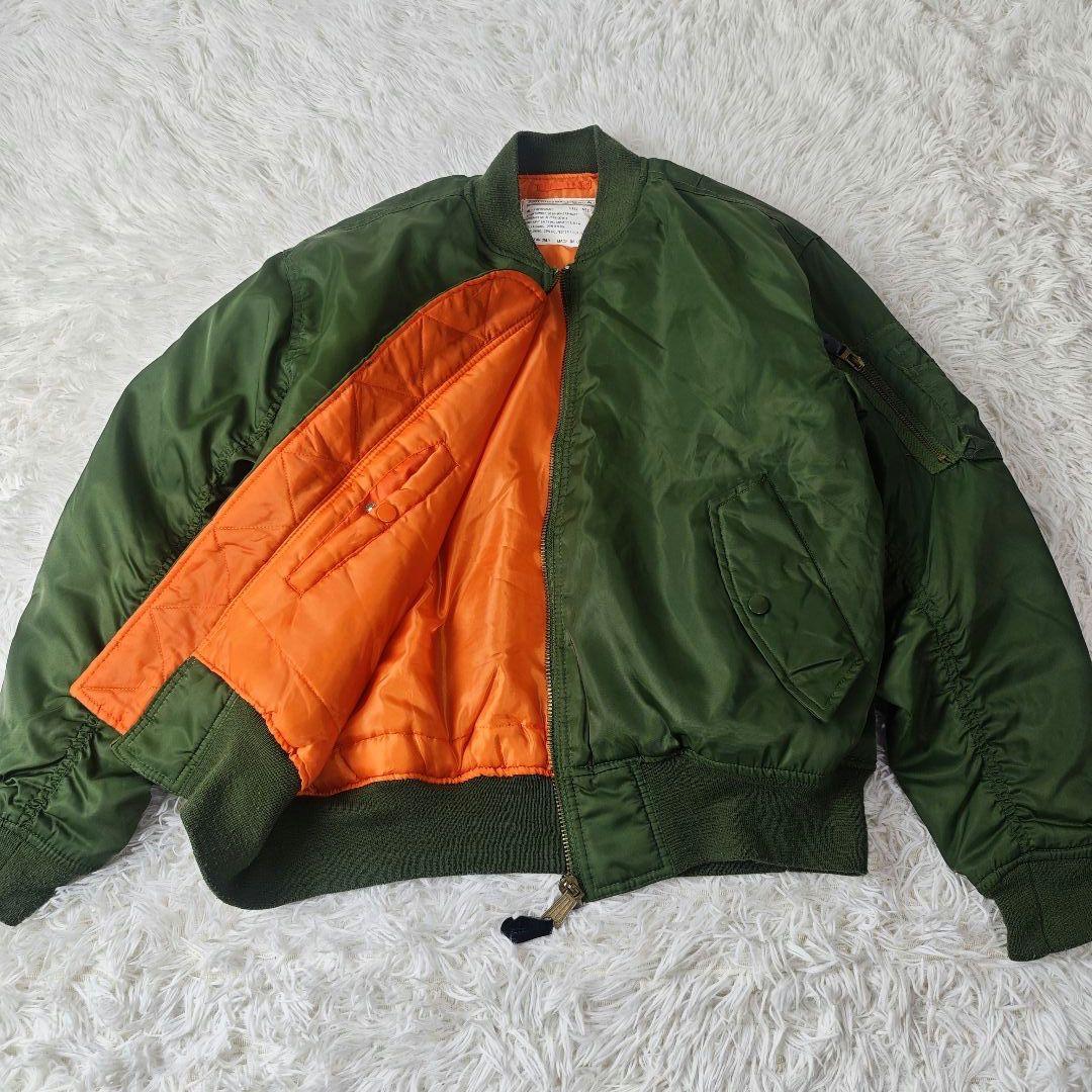 【美品】MA-1 フライトジャケット ミリタリー M カーキ オレンジ 中綿