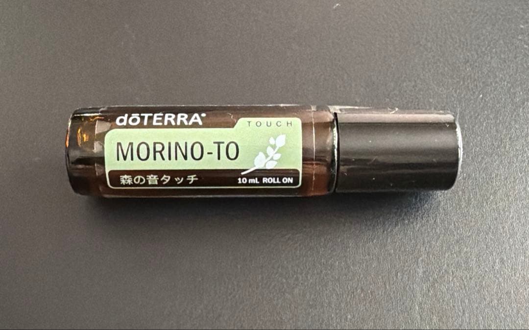 doTERRA エッセンシャルオイルセット 木製ケース付き 12本　森の音タッチ