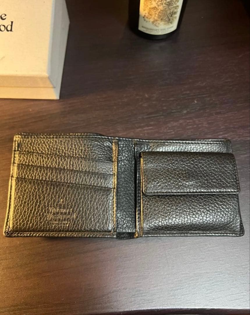 Vivienne Westwood 黒 レザー 二つ折り財布