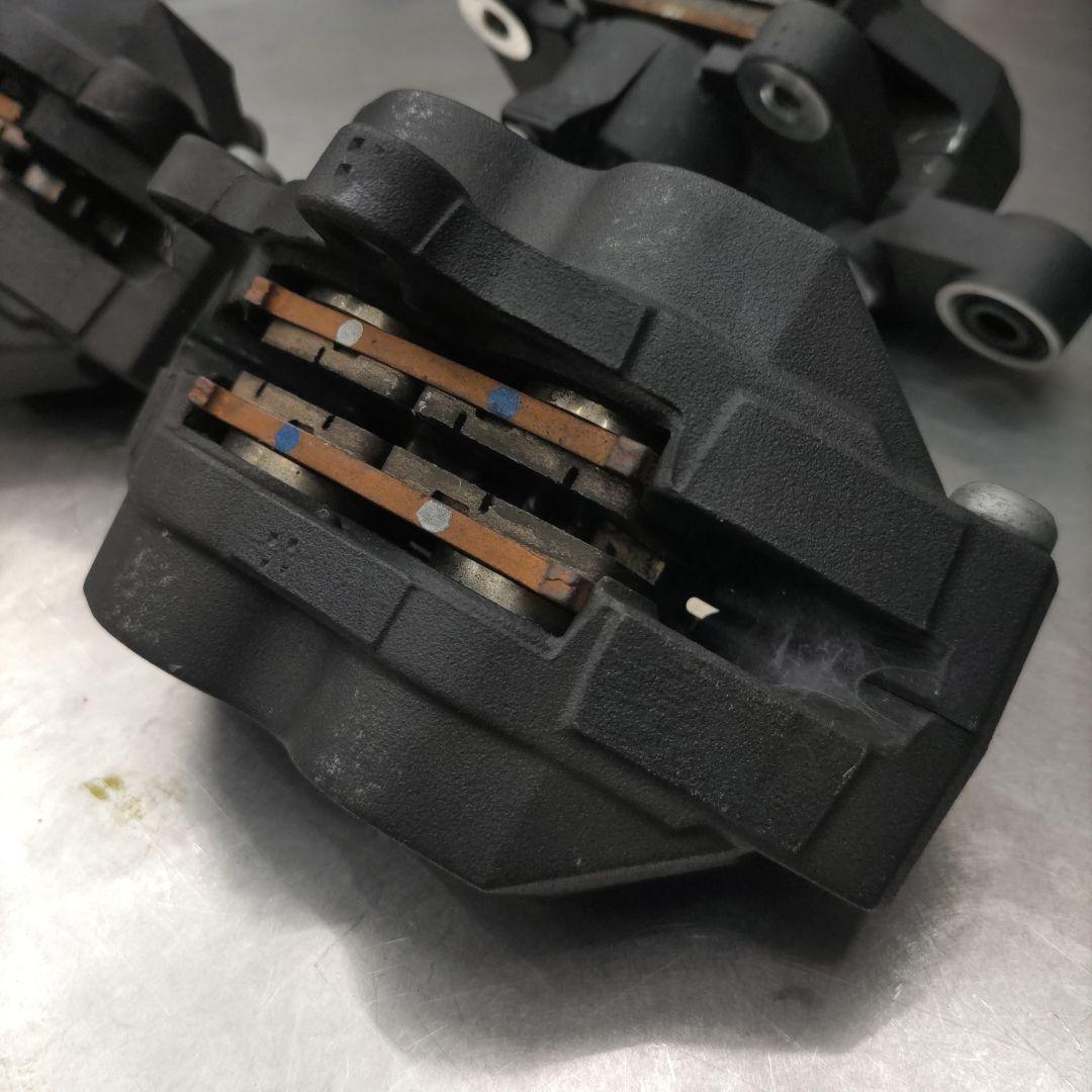 ダエグ　ブレーキキャリパー　ZRX1200 トキコ